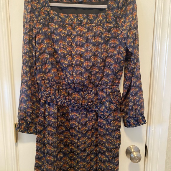 Banana Republic Belted Dress, Vintage inspired print, Navy blue, classic style - Picture 6 of 11